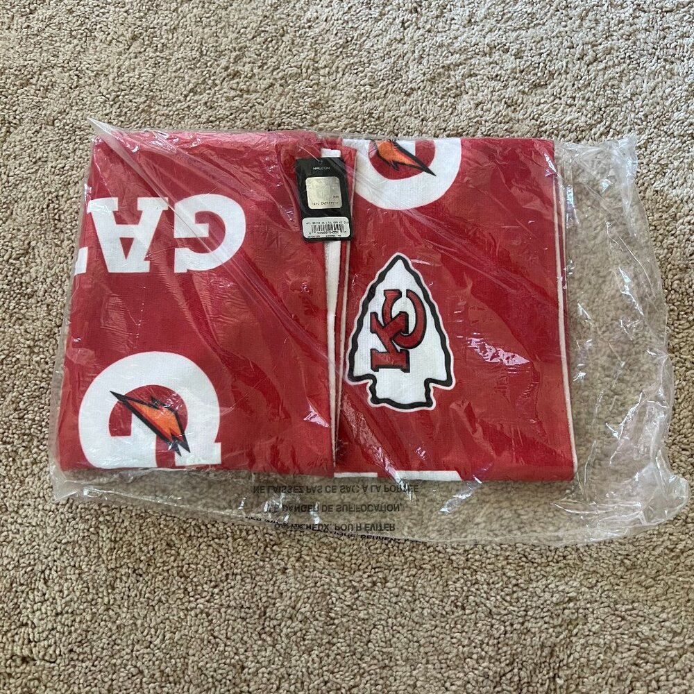 Official NFL Gatorade brand Kansas City Chiefs towel